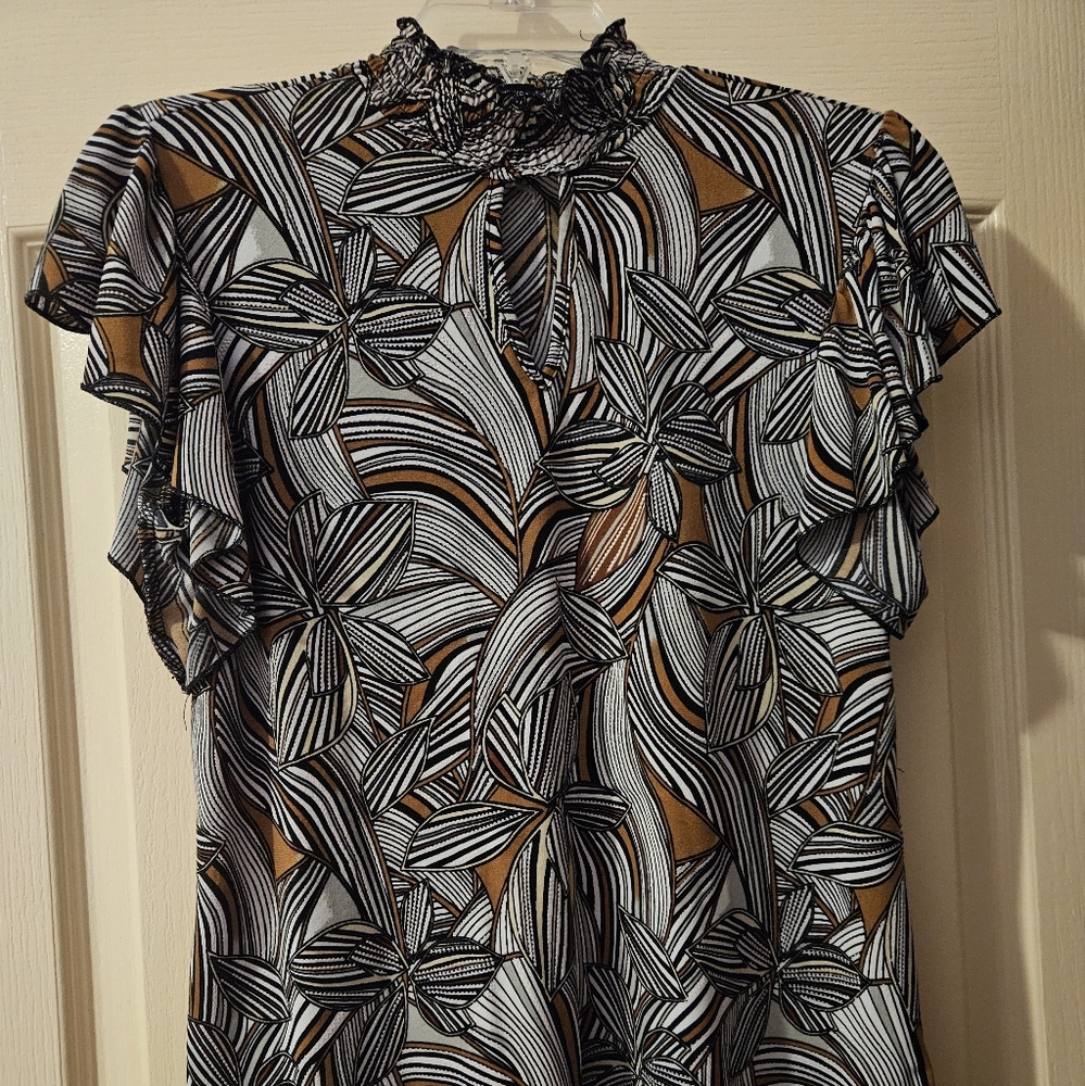 2/$25 BYdesign Dressy Casual Beautiful Turtle Blouse  - Size M